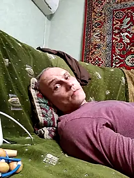 Pineapple04 online show from January 5, 6:44 pm