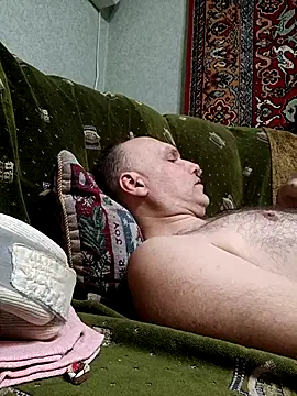 Pineapple04 online show from March 26, 8:25 pm