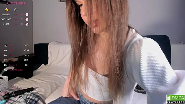 wwildfox online show from December 16, 6:24 pm