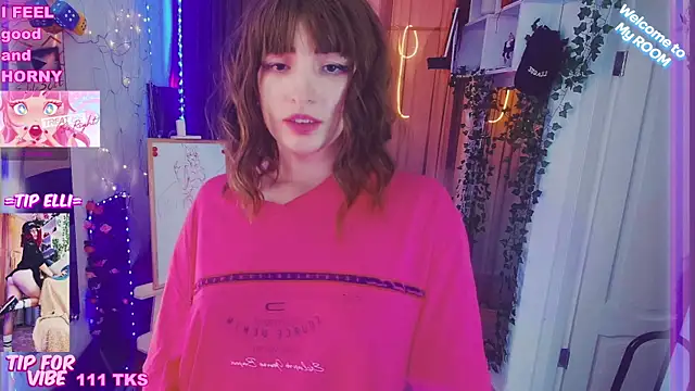 Toxic Ellies online show from December 1, 4:29 pm