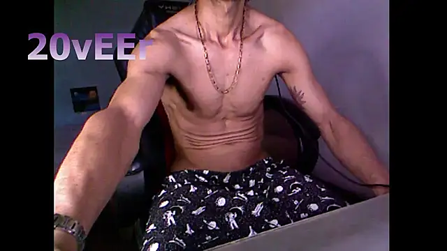 Snapshot of 20vEEr chatting on November 26, 9:05 pm 20vEEr online show from November 26, 9:05 pm