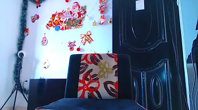 Snapshot of ADAM_HOT chatting on December 12, 5:37 pm ADAM HOT online show from December 12, 5:37 pm