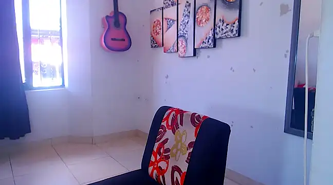 Snapshot of ADAM_HOT chatting on February 18, 7:19 pm ADAM HOT online show from February 18, 7:19 pm