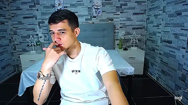 Snapshot of ADAM_HOT chatting on September 30, 8:36 pm ADAM HOT online show from September 30, 8:36 pm