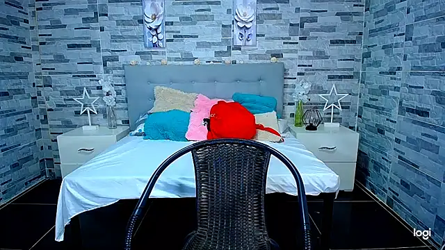 Snapshot of ADAM_HOT chatting on October 3, 9:45 pm ADAM HOT online show from October 3, 9:45 pm