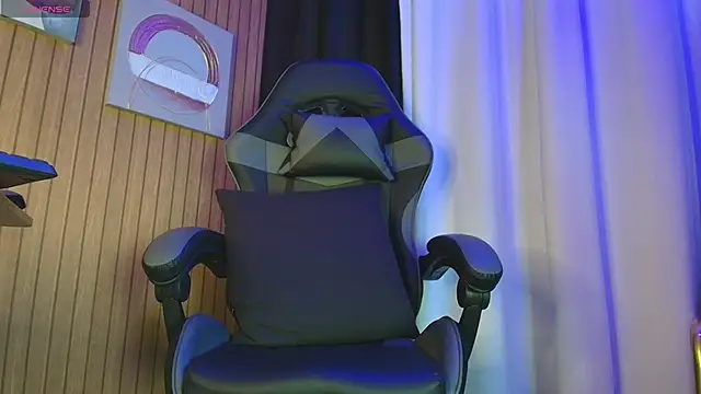 Camila Chainn online show from November 15, 8:33 am