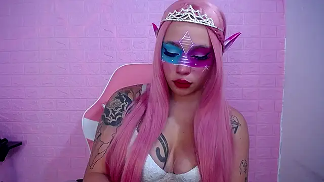 Dominic Queen online show from October 2, 1:29 pm