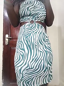 Snapshot of Hazel_blac chatting on May 29, 12:36 pm Hazel blac online show from May 29, 12:36 pm