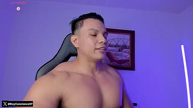 Snapshot of RoyConstance chatting on January 7, 3:09 am RoyConstance online show from January 7, 3:09 am