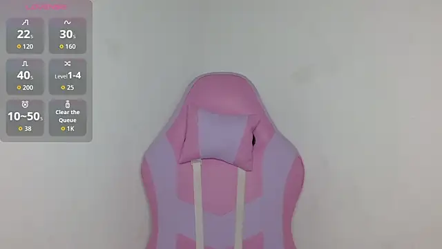 yulissa18 online show from November 22, 9:25 pm