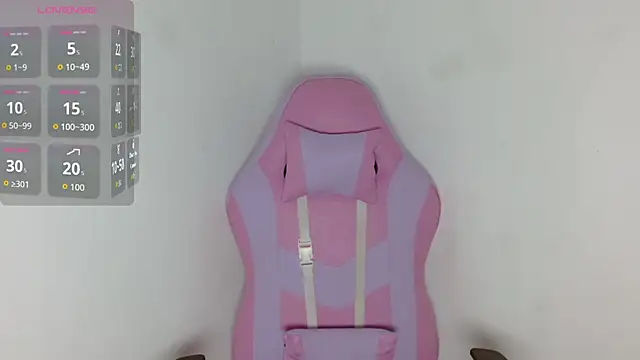 yulissa18 online show from December 2, 4:29 am