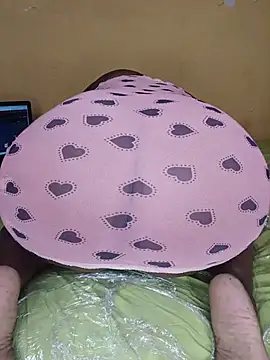 Hot-Assy online show from July 16, 9:59 am