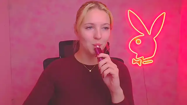 Milka kiss  online show from October 18, 11:44 am