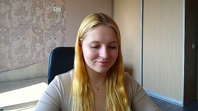 Milka kiss  online show from July 10, 1:36 pm