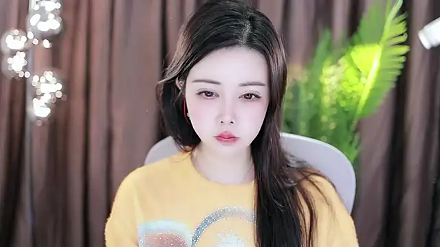 Snapshot of Qiaoqiao_ chatting on February 1, 10:15 am Qiaoqiao online show from February 1, 10:15 am