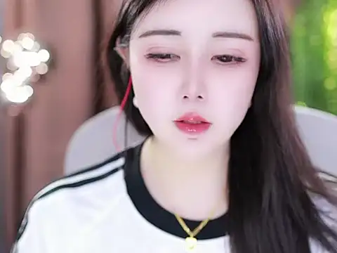 Snapshot of Qiaoqiao_ chatting on February 12, 1:37 pm Qiaoqiao online show from February 12, 1:37 pm