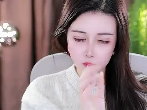 Snapshot of Qiaoqiao_ chatting on February 13, 8:45 pm Qiaoqiao online show from February 13, 8:45 pm