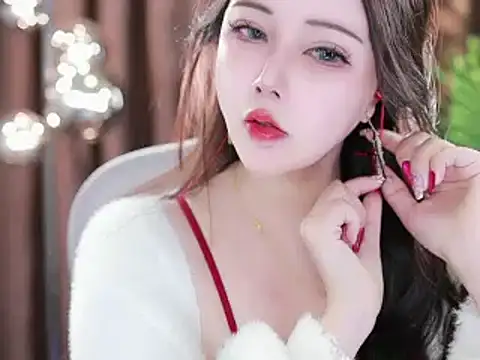 Snapshot of Qiaoqiao_ chatting on March 5, 7:49 am Qiaoqiao online show from March 5, 7:49 am