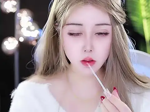 Snapshot of Qiaoqiao_ chatting on March 10, 4:14 pm Qiaoqiao online show from March 10, 4:14 pm