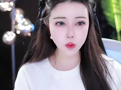 Snapshot of Qiaoqiao_ chatting on March 12, 7:35 am Qiaoqiao online show from March 12, 7:35 am