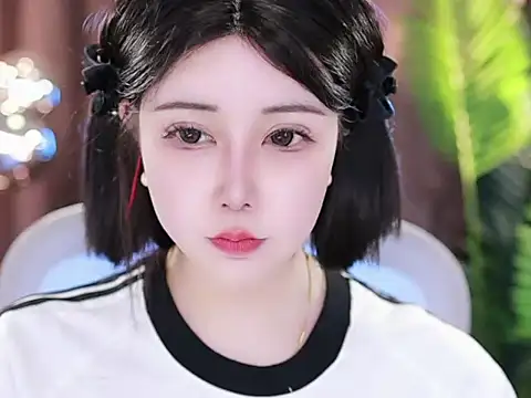 Snapshot of Qiaoqiao_ chatting on March 22, 6:47 pm Qiaoqiao online show from March 22, 6:47 pm