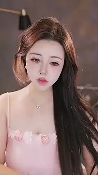 Snapshot of Qiaoqiao_ chatting on November 3, 8:15 am Qiaoqiao online show from November 3, 8:15 am