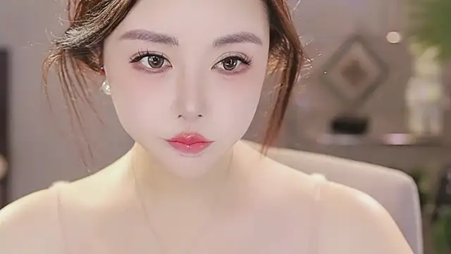 Qiaoqiao  online show from January 7, 4:09 pm