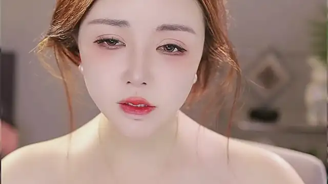 Qiaoqiao  online show from February 12, 9:04 am