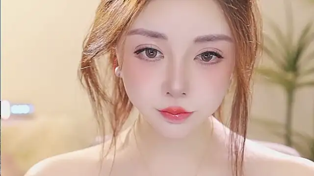 Qiaoqiao  online show from March 25, 4:13 pm