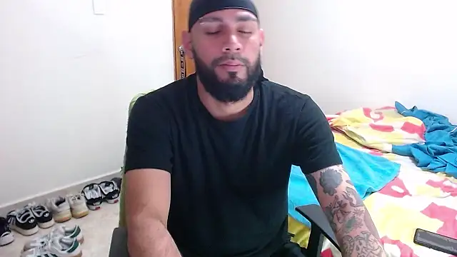 Snapshot of samir_music chatting on October 2, 12:01 pm samir music online show from October 2, 12:01 pm