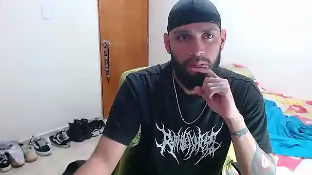 Snapshot of samir_music chatting on October 6, 11:46 pm samir music online show from October 6, 11:46 pm