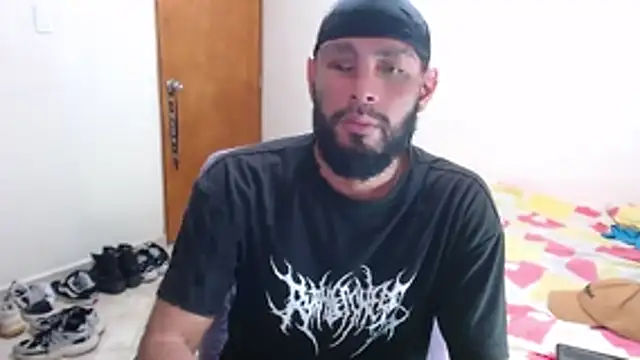 Snapshot of samir_music chatting on October 8, 3:15 am samir music online show from October 8, 3:15 am