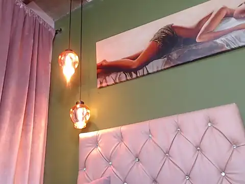 Snapshot of ysabel_sanchez4 chatting on September 18, 10:01 pm ysabel sanchez4 online show from September 18, 10:01 pm