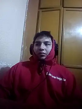 Snapshot of LoganFinds chatting on October 19, 2:23 am LoganFinds online show from October 19, 2:23 am