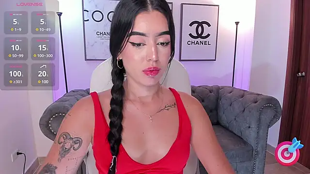 zoee jackson online show from February 3, 10:00 pm