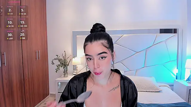 zoee jackson online show from March 12, 10:39 pm