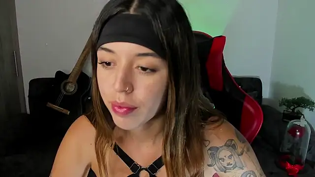 zoee jackson online show from October 1, 4:51 am