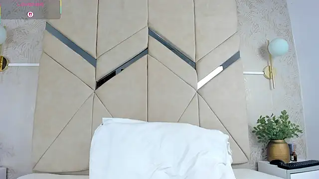 LilitRobins online show from October 11, 9:46 pm