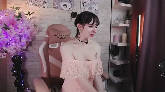 ManuTaya online show from December 8, 7:43 pm