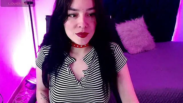 Snapshot of katty_8 chatting on December 14, 8:34 am katty 8 online show from December 14, 8:34 am