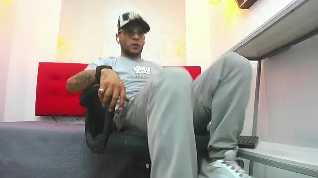 Andrey u92 online show from December 4, 7:55 pm