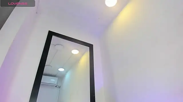 Snapshot of vera_candella chatting on April 20, 12:41 pm vera candella online show from April 20, 12:41 pm
