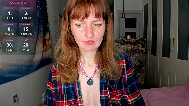 YourSexyNeighbour online show from January 16, 8:18 am