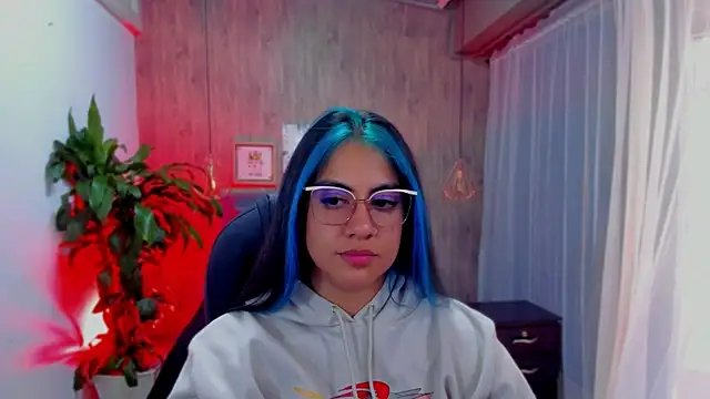 Xisu  online show from December 5, 4:09 am