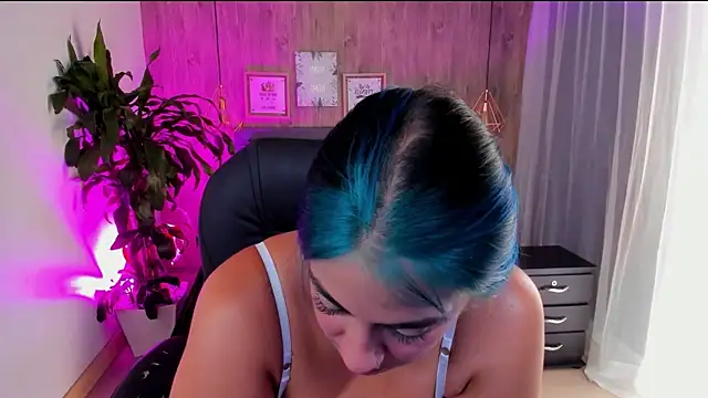 Xisu  online show from December 12, 12:55 pm