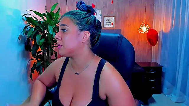 Xisu  online show from February 14, 4:04 am