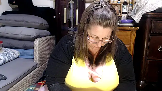 ladyscarlotta online show from February 25, 1:41 am