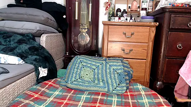 ladyscarlotta online show from March 18, 6:37 pm