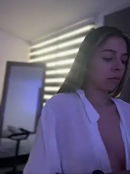 AmmyCollinsW online show from March 13, 8:43 pm