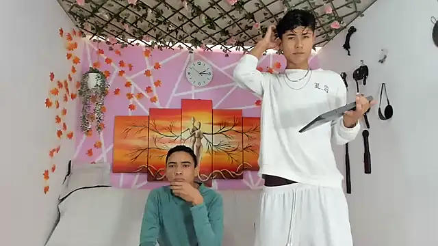 Fresahot2005 online show from February 15, 7:17 pm